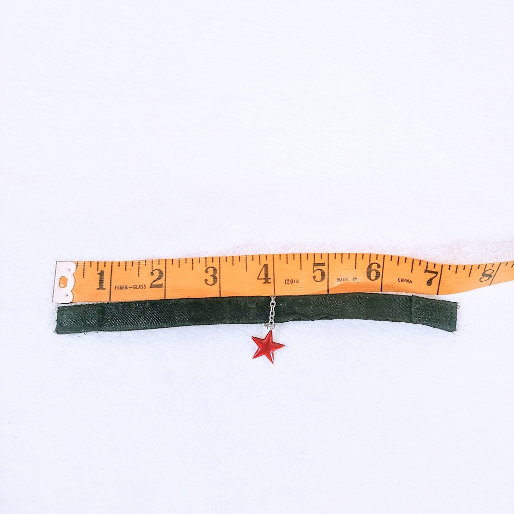 Red Star Black Ribbon Bracelet - Picture 3 of 4